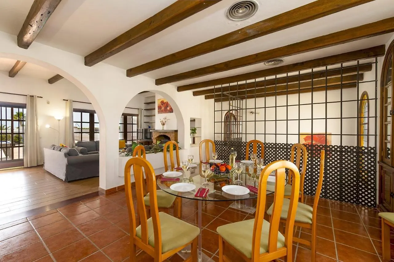 Villa Nikki By Villa Plus Puerto del Carmen