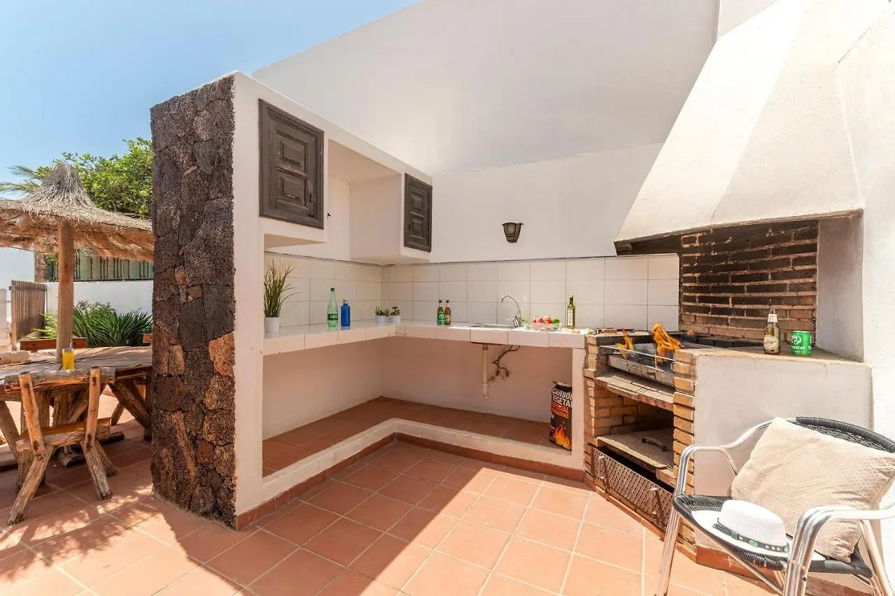 Villa Nikki By Villa Plus Puerto del Carmen   Puerto del Carmen (Lanzarote)